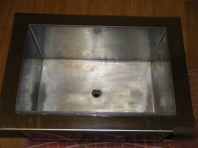 Manitowoc servend ice bin w/ 8-pass cold plate