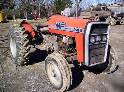 Massey fergusion 245 tractor--3 point lift---no 