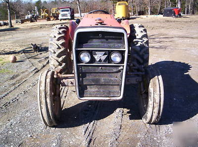 Massey fergusion 245 tractor--3 point lift---no 