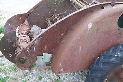 Antique john deere manure speader (works) ground driven