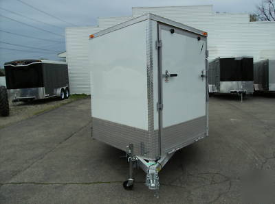 Enclosed v-nose 7X12 all aluminum forest river lighting