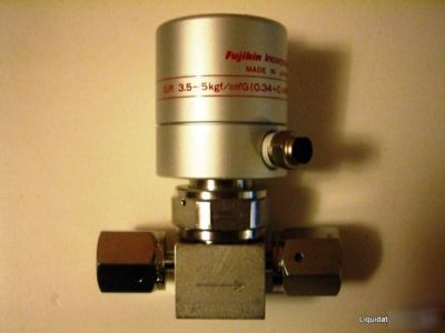 Amat fujikin mega-one la pneum.-actuated valve