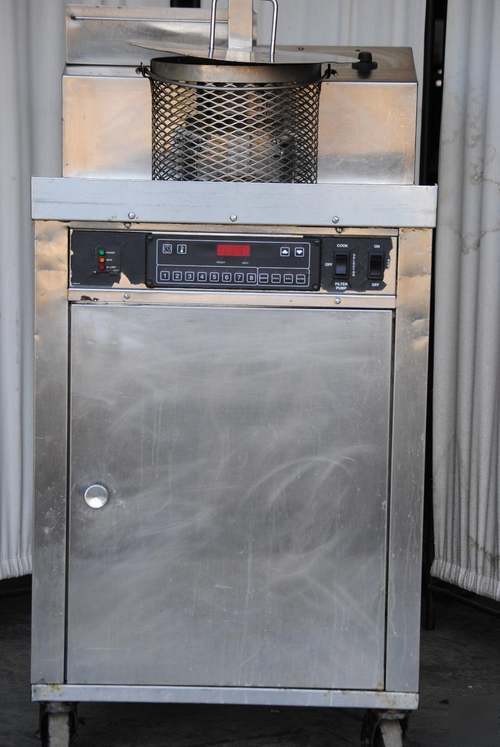 Giles 400 fry kettle 'low pressure fryer'