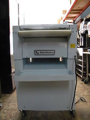 New bakemaster mps 500 bread moulder 