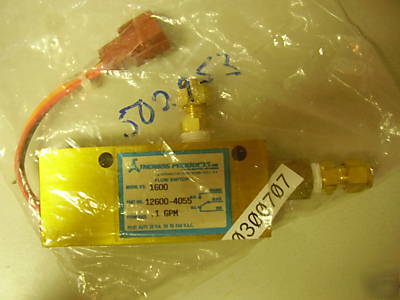 Thomas products model 1600 flow switch, fixed set point
