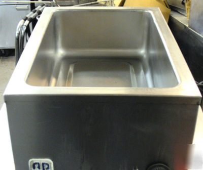 Apw counter-top steamwell