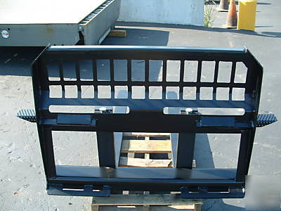 New skid steer pallet forks - fits universal coupler