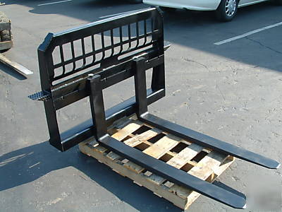 New skid steer pallet forks - fits universal coupler