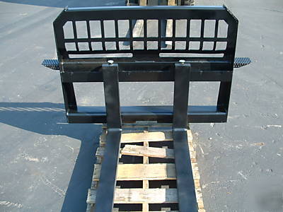 New skid steer pallet forks - fits universal coupler