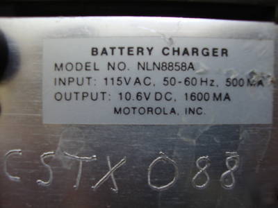 Motorola stx 821 battery charger + battery good cond