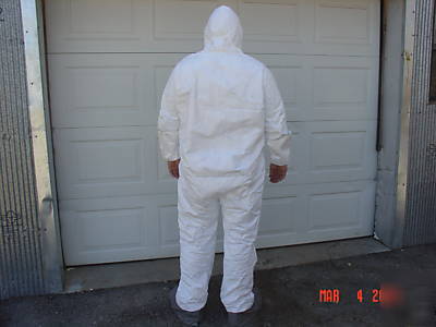 Disposable tyvek spray suits for spray foam insulation