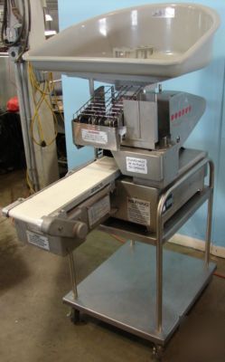 Hollymatic super 54 patty forming machine with conveyor