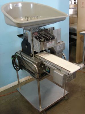 Hollymatic super 54 patty forming machine with conveyor