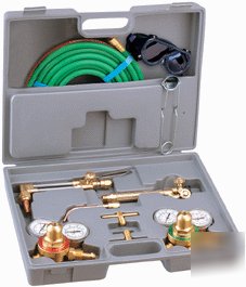 Heavy duty oxygen and acetylene welding accessory kit