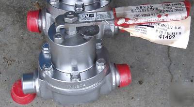 New bv lever valve 1 inch ball ss CV151 old stock