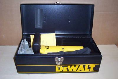  dewalt biscuit plate joiner dw 682 mint cond.