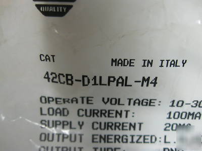 New 42CB-D1LPAL-M4 photoswitch high speed 18MM 