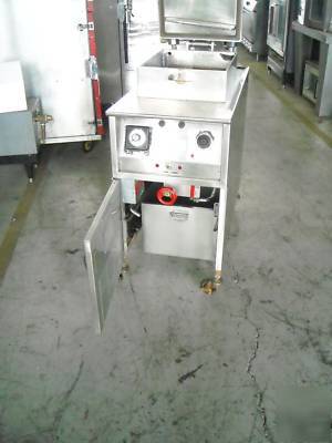 Henny penny pressure fryer model 500