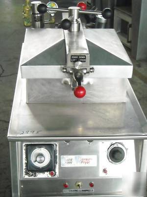 Henny penny pressure fryer model 500