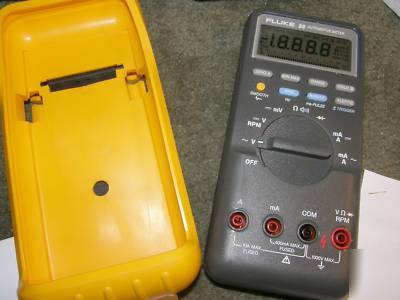 Fluke 88 automotive digital multimeter meter case extra
