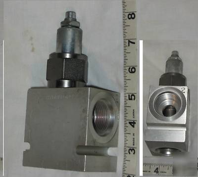 Large hydraulics pressure relief valve & manifold block