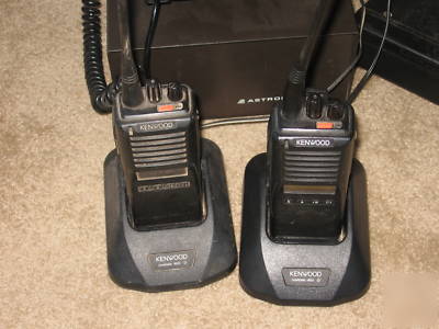 Kenwood transceiver tk-930, tk-940, TK480 w/ chargers