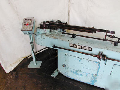 #8151 -# 1-1/4 pines horizontal hydraulic tube bender