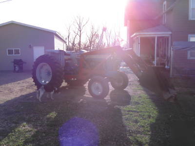 Ford 5000 loader tractor with loader needs work