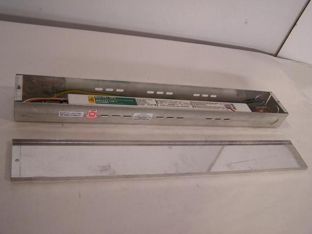 Lutron eco-T554 54W T5 elec. dimming ballast +enclosure