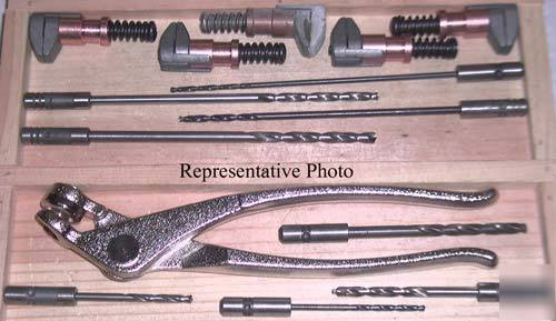 New (#cs) aviation used cleco clamps w/ pliers