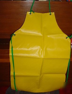 New heavy yellow industrial apron great for dog baths