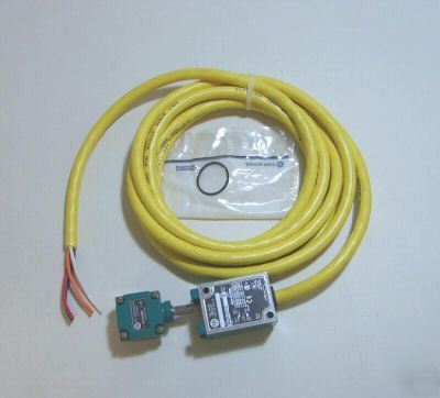 Allen bradley 802M -XY12 pre wired sealed limit switch