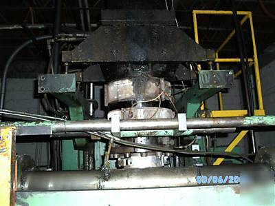 1970 hartig 8.5 pound accumulator head blow molder