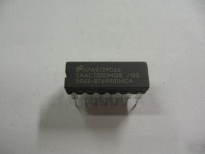 25 pcs p/n 54ACT00DMQB ; quad 2-input nand gate