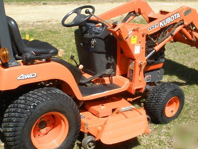 Kubota BX2200 tractor, 4WD, 22 hp with extras 