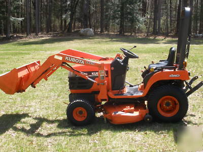 Kubota BX2200 tractor, 4WD, 22 hp with extras 