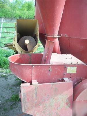 New 2 holland feed grinder mixer ~#351 and#357~