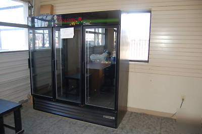 Beverage air glass door refrigerator 