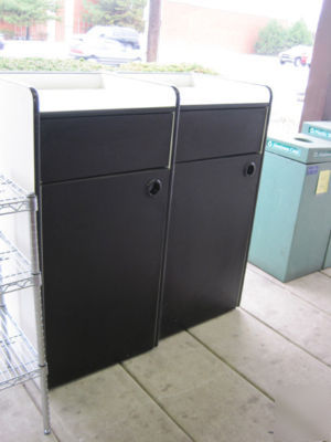 Black & white garbage cans/receptacles 11067 