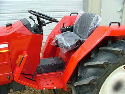 Shibaura D26S 32HP diesel compact tractor