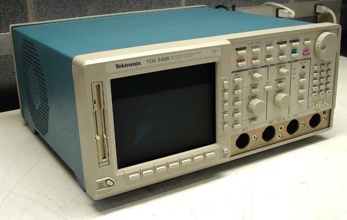 Tektronix tds 540B scope parts unit TDS540B