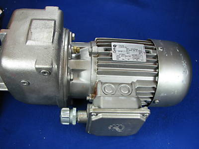 New nord gear reducer & nord .5HP motor 18.79SF 632M